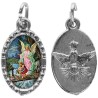 Médaille métal de couleur argentée ovale avec rebord effet dentelle H.1,5 cm avec résine. Disponible avec différents Saint