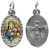 Médaille métal de couleur argentée ovale avec rebord effet dentelle H.1,5 cm avec résine. Disponible avec différents Saint