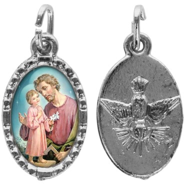 Médaille métal de couleur argentée ovale avec rebord effet dentelle H.1,5 cm avec résine. Disponible avec différents Saint