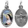Médaille métal de couleur argentée ovale avec rebord effet dentelle H.1,5 cm avec résine. Disponible avec différents Saint