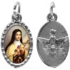 Médaille métal de couleur argentée ovale avec rebord effet dentelle H.1,5 cm avec résine. Disponible avec différents Saint