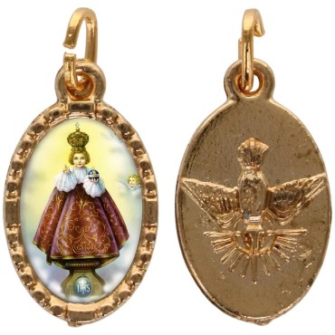 Médaille métal de couleur dorée ovale avec rebord effet dentelle H.1,5 cm avec résine. Disponible avec différents Saints