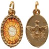 Médaille métal de couleur dorée ovale avec rebord effet dentelle H.1,5 cm avec résine. Disponible avec différents Saints