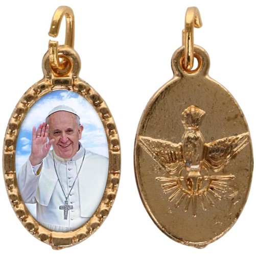Médaille métal de couleur dorée ovale avec rebord effet dentelle H.1,5 cm avec résine. Disponible avec différents Saints