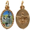 Médaille métal de couleur dorée ovale avec rebord effet dentelle H.1,5 cm avec résine. Disponible avec différents Saints