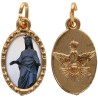 Médaille métal de couleur dorée ovale avec rebord effet dentelle H.1,5 cm avec résine. Disponible avec différents Saints