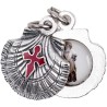 Médaille métal couleur argentée forme coquille Ø 1.9 cm au verso résine de saint Jacques