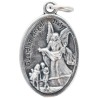 Médaille en métal couleur argentée forme ovale H. 2,2 cm. Plusieurs saints