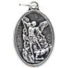 Médaille en métal couleur argentée forme ovale H. 2,2 cm. Plusieurs saints