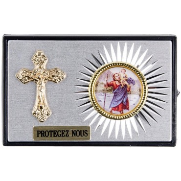 Plaque auto plastique forme rectangle dessus en alu H. 4 x 6 cm avec croix et résine de saint Christophe.