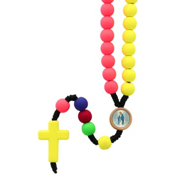 Chapelet pour enfant avec grains en gomme, couleurs fluo mission sur corde avec fermoir et résine de la VM. Ø 7 mm et croix