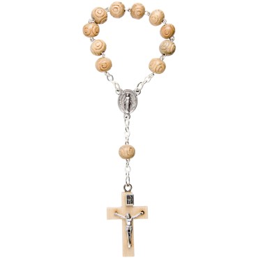 Dizainier sur chaîne en bois grains guillochés Ø 7 mm croix bois avec Christ.