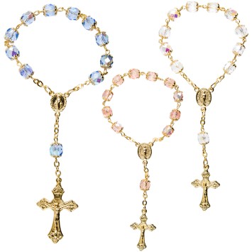 Dizainier sur chaine couleur doree grains semi cristal plusieurs couleurs Ø 7 mm, croix metal avec Christ.