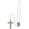 Chapelet grains cristal, Ø 8 mm, chaine couleur argentee avec fermoir, longueur au cœur 32 cm, croix strass. Livre en boite.