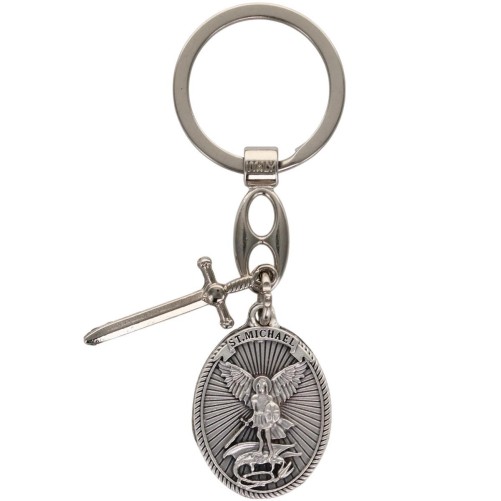 Porte-clés ovale en métal avec Saint Michel entouré de rayons, breloque épée H. 3 cm.