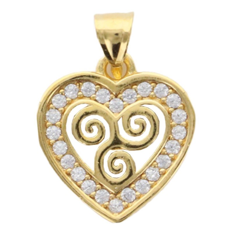 Pendentif coeur avec triskel 1.5 cm en plaqué or avec zirconium. Livré en boîte.