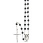 Chapelet en hématite octogonale Ø 6 mm, chaîne argentée, croix avec Christ, longueur au cœur 35 cm.