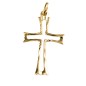 Croix de cou évidée en plaqué or – H. 3,4 cm. Livrée en boîte.