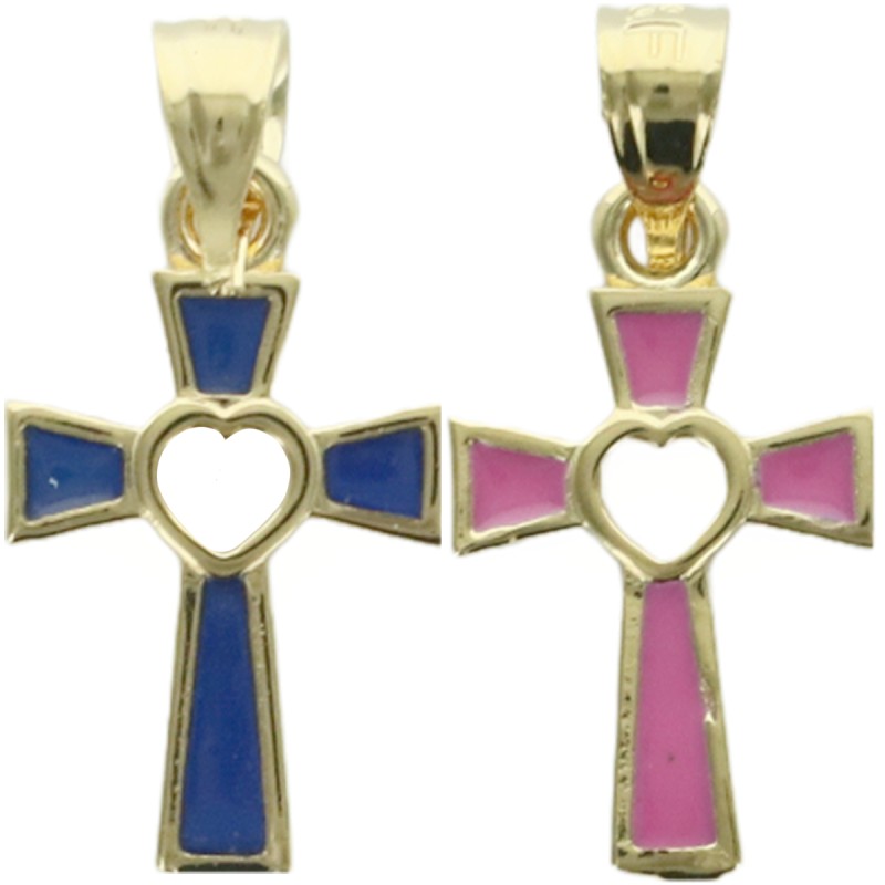 Croix emaillee avec coeur au centre, en plaque or H. 1.3 cm, differentes couleurs. Livree en boite.