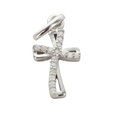 Croix de cou en argent 925 (2,10 g) avec zirconium – H. 1,5 cm. Livrée en boîte.