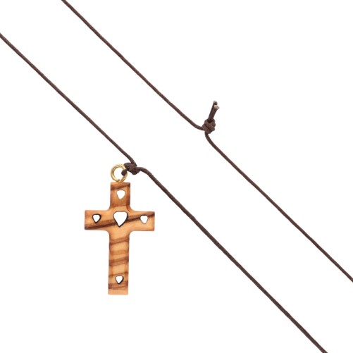Croix de cou en bois d olivier avec cœur evide, hauteur 3 cm, livree avec un cordon en cuir de 70 cm.
