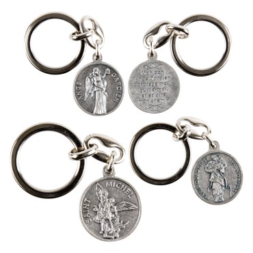 Porte-cles Ø 2.5 cm couleur argentee double face revers avec priere, plusieurs saints.