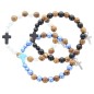 Bracelet élastique, grains en bois et verre Ø 8 mm, croix en pierre et croix métal, plusieurs couleurs disponibles.