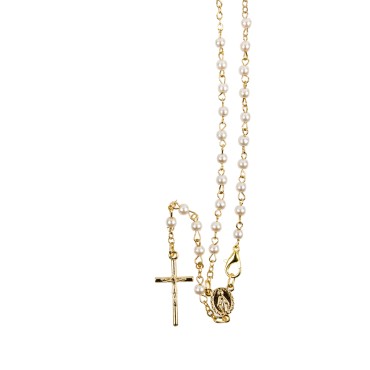 Chapelet grains nacres, Ø 5 mm, chaine couleur doree avec fermoir,  longueur au cœur 28 cm, croix avec Christ plus boite.