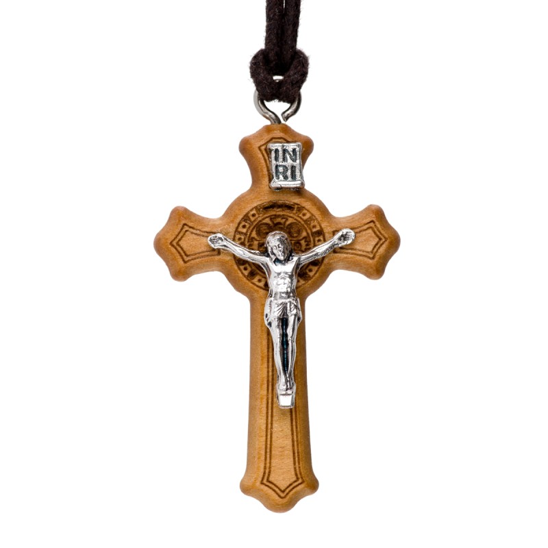 Croix de cou de saint Benoit en bois d' olivier, hauteur 4 cm avec médaille imprimée et cordon 65 cm.