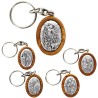 Porte-clés H. 4 cm en bois d´olivier et plaque métal couleur argentée, plusieurs saints.