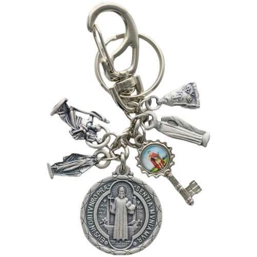 Porte-clés mousqueton en métal avec médaille saint Benoit et breloques