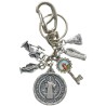Porte-clés mousqueton en métal avec médaille saint Benoit et breloques