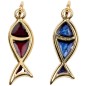 Pendentif forme poisson en metal couleur doree emaille H. 2,5 cm.