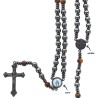 Chapelet sur élastique Grains en hématite et pater en œil de tigre Ø 6 mm. Longueur jusqu'au cœur 21 cm. Livré en boite.