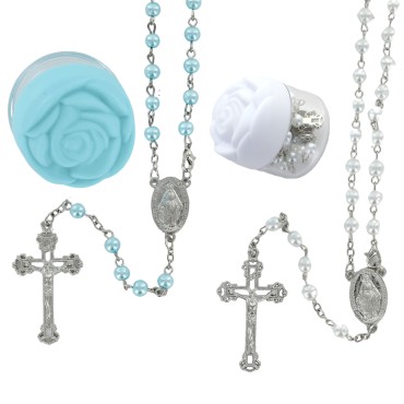 Chapelet en perles de verre Ø 5 mm, sur chaîne avec fermoir, croix avec Christ, boîte en forme de rose, 2 couleurs disponibles.
