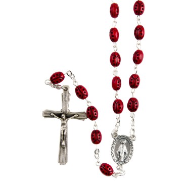 Chapelet grains forme coccinelle, Ø 7 mm, chaine couleur argentée, longueur au cœur 38 cm, croix avec Christ plus boite.