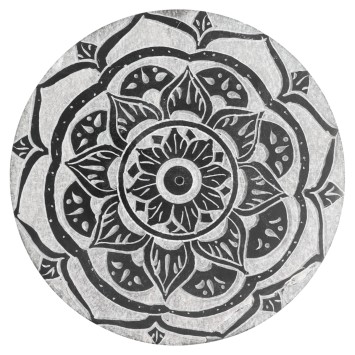 Brûle-encens en stéatite décorée pour bâtonnets, Ø 9 cm. Livré en boîte individuelle.
