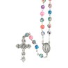 Chapelet grains gomme multicolores, Ø 7 mm, chaine couleur argentée, longueur au cœur 32 cm, croix avec Christ.