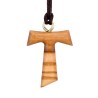 Croix de Tau en bois d' olivier H. 3 cm avec cordon cuir 70 cm.