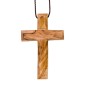 Croix d aube en bois d olivier de Terre Sainte bords biseautes 5 cm cordon marron 60 cm.