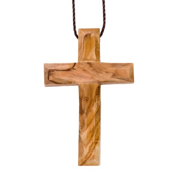 Croix d aube en bois d olivier de Terre Sainte bords biseautes 5 cm cordon marron 60 cm.