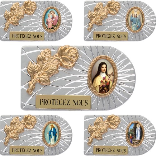Plaque auto rectangle en aluminium strie, dimensions 2,4 x 4 cm, ornee d une rose. Differents Saints
