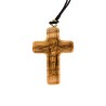 Croix de cou en bois d'olivier avec Christ grave H. 3,7 cm avec cordon cuir 70 cm.