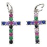Croix de cou en metal couleur argentee avec zirconium multicolore sertie H. 1,5 cm.
