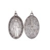 Medaille metal couleur argentee de la Vierge Miraculeuse inscription en Francais, plusieurs tailles.