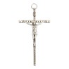 Crucifix forme carrée a facette métal couleur argentée avec Christ - H. 11 cm.
