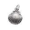 Coquille arrondie de saint Jacques de Compostelle en métal couleur argentée 1 face Ø 1,5 cm.