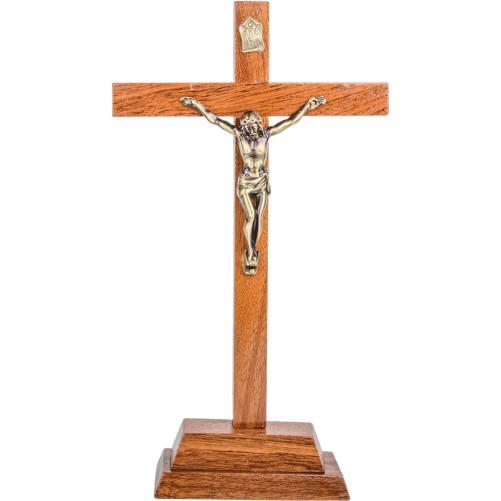Crucifix bois marron vernis avec Christ métal bronzé sur socle