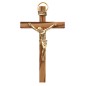Croix en bois d'olivier à suspendre avec Christ de couleur doré. H. 10 cm.