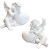 Ange blanc en resine sur coeur. H. 10 cm. LOT DE 2 ASSORTIS.